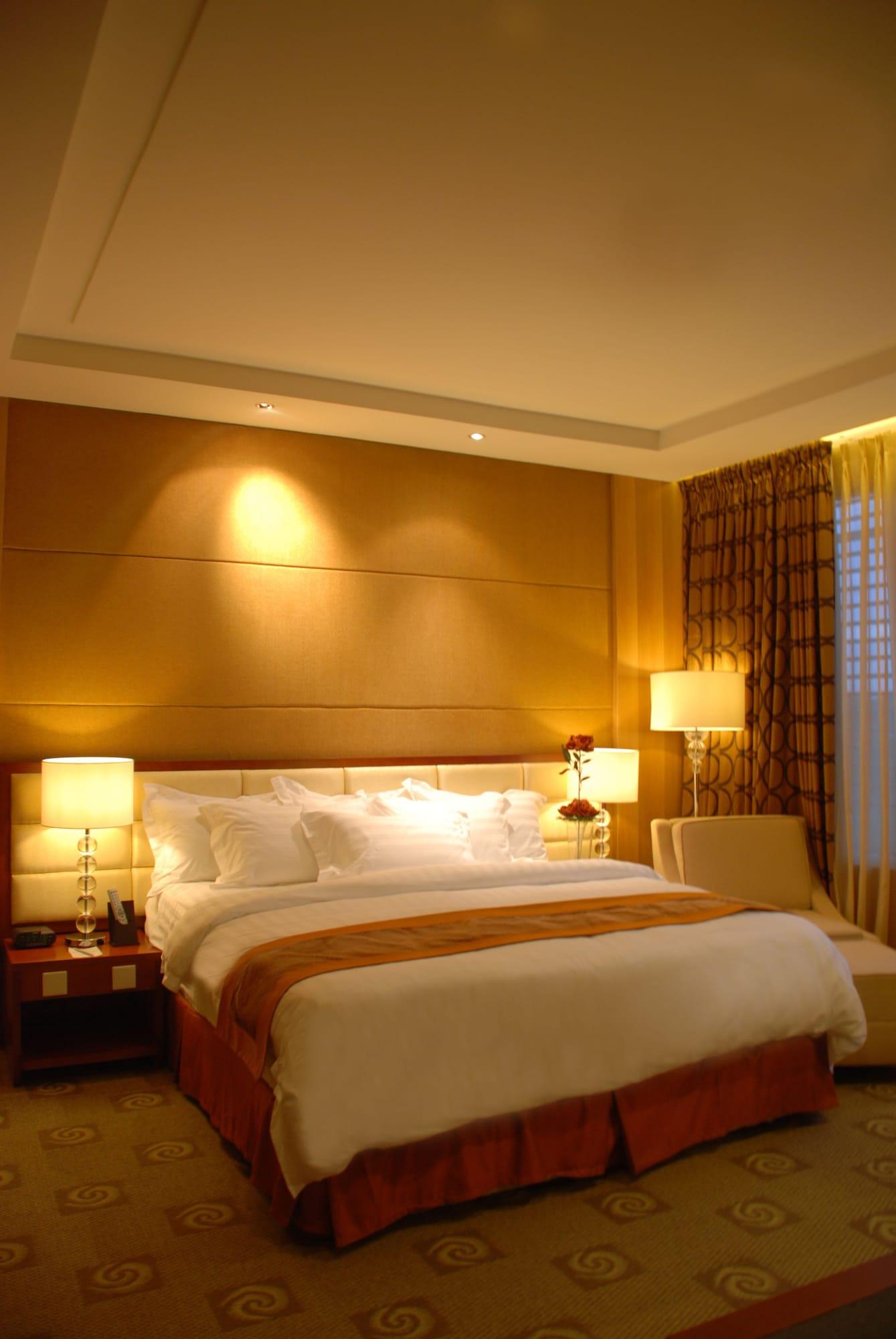 โรงแรม ดิ อเวนิว พลาซ่า นากา ภายนอก รูปภาพ